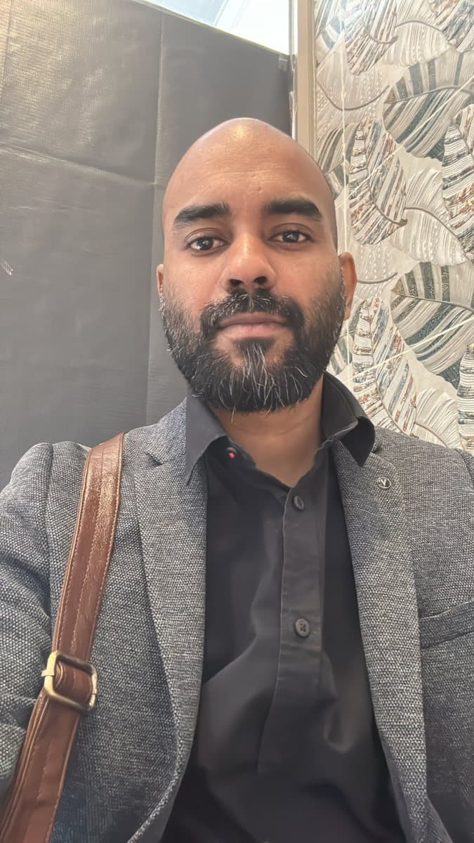 Praveen VR